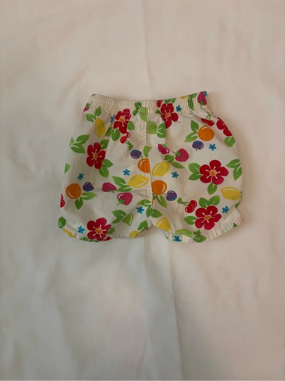 VINTAGE OSHKOSH B’GOSH FRUIT FLORAL SHORTS SIZE 2T